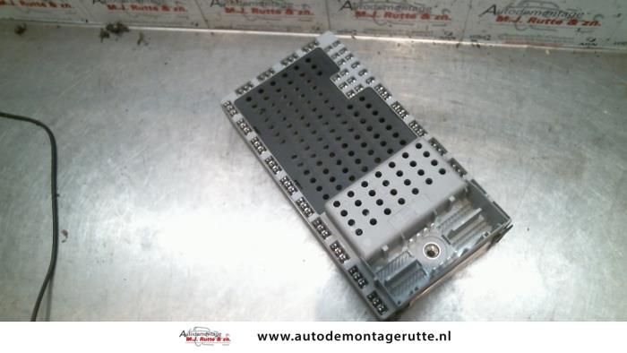 Używane Modul (rózne) Volvo V70 (SW) 2.4 20V 140 Bifuel Cena na żądanie oferowane przez Autodemontage M.J. Rutte B.V.