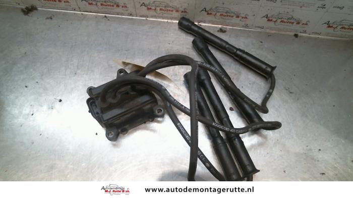 Usados Bobina Renault Twingo (C06) 1.2 16V Precio de solicitud ofrecido por Autodemontage M.J. Rutte B.V.