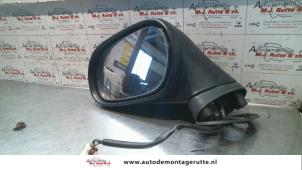Used Wing mirror, left Mitsubishi Carisma 1.6i 16V Price on request offered by Autodemontage M.J. Rutte B.V.
