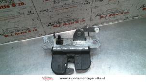 Used Tailgate lock stop Volkswagen Polo IV (9N1/2/3) 1.4 FSI 16V Price on request offered by Autodemontage M.J. Rutte B.V.