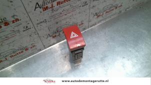 Gebrauchte Panikbeleuchtung Schalter Kia Picanto (BA) 1.0 12V Preis auf Anfrage angeboten von Autodemontage M.J. Rutte B.V.