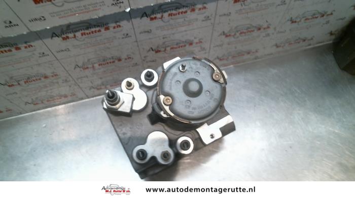 Begagnade ABS-pump BMW 5 serie Touring (E39) 523i 24V Pris på förfrågan erbjuds av Autodemontage M.J. Rutte B.V.