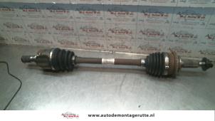 Used Front drive shaft, left Kia Picanto (TA) 1.0 12V Price € 50,00 Margin scheme offered by Autodemontage M.J. Rutte B.V.