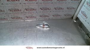 Used Front wing indicator, right Kia Picanto (TA) 1.0 12V Price on request offered by Autodemontage M.J. Rutte B.V.