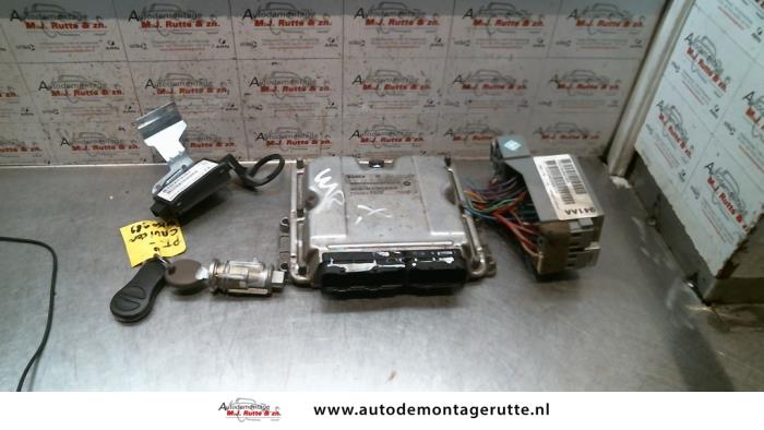 Used Ignition lock + computer Chrysler PT Cruiser 2.2 CRD 16V Price on request offered by Autodemontage M.J. Rutte B.V.