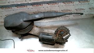 Used Wiper motor + mechanism Mercedes CLK (W208) 2.0 200 16V Price on request offered by Autodemontage M.J. Rutte B.V.