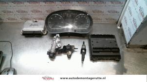 Gebrauchte Schlossset Zylinder (komplett) Volkswagen Polo IV (9N1/2/3) 1.4 TDI 70 Preis auf Anfrage angeboten von Autodemontage M.J. Rutte B.V.