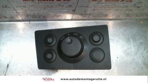 Gebrauchte Licht Schalter Opel Zafira (M75) 1.9 CDTI 16V Preis auf Anfrage angeboten von Autodemontage M.J. Rutte B.V.