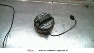 Gebrauchte Tankdeckel Kia Picanto (BA) 1.0 12V Preis auf Anfrage angeboten von Autodemontage M.J. Rutte B.V.