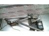 Wiper motor + mechanism from a Mercedes-Benz Vaneo (W414) 1.7 CDI 16V 2007