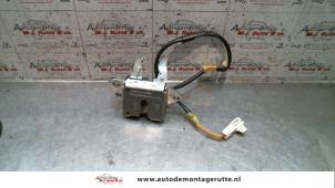 Used Tailgate lock mechanism Toyota Yaris (P1) 1.5 T Sport 16V VVT-i Price on request offered by Autodemontage M.J. Rutte B.V.