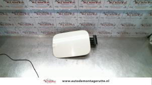 Used Tank cap cover Mercedes Vaneo (W414) 1.7 CDI 16V Price on request offered by Autodemontage M.J. Rutte B.V.