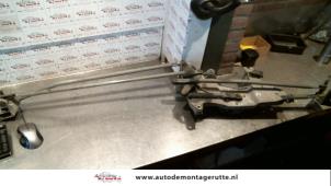 Used Wiper motor + mechanism Peugeot 807 2.0 16V Price on request offered by Autodemontage M.J. Rutte B.V.