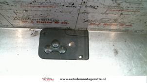 Used Key card Renault Megane II Grandtour (KM) 2.0 16V Price on request offered by Autodemontage M.J. Rutte B.V.