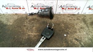 Used Door lock cylinder, right Volkswagen Lupo (6X1) 1.4 16V 75 Price on request offered by Autodemontage M.J. Rutte B.V.