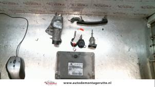 Used Set of cylinder locks (complete) Seat Leon (1M1) 1.6 16V Price on request offered by Autodemontage M.J. Rutte B.V.