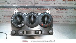 Usagé Panneau de commandes chauffage Subaru G3X Justy 1.3 16V AWD Prix sur demande proposé par Autodemontage M.J. Rutte B.V.