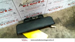 Used Rear door handle 4-door, left Peugeot 106 II 1.1 XN,XR,XT,Accent Price on request offered by Autodemontage M.J. Rutte B.V.