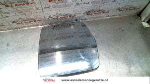 Used Mirror glass, left Peugeot Expert (222/224) 1.9TD Price on request offered by Autodemontage M.J. Rutte B.V.