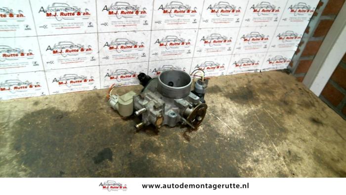 Gebrauchte Drosselklappengehäuse Honda Civic (EJ/EK) 1.5i LS 16V Preis auf Anfrage angeboten von Autodemontage M.J. Rutte B.V.
