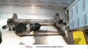 Gebrauchte Scheibenwischermotor + Mechanik Honda Accord (CL/CN) 2.0 i-VTEC 16V Preis auf Anfrage angeboten von Autodemontage M.J. Rutte B.V.