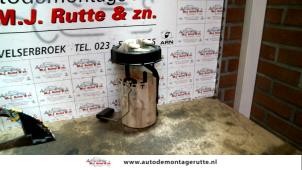 Gebrauchte Kraftstoffpumpe Elektrisch Nissan Almera (N16) 2.2 Di 16V Preis auf Anfrage angeboten von Autodemontage M.J. Rutte B.V.