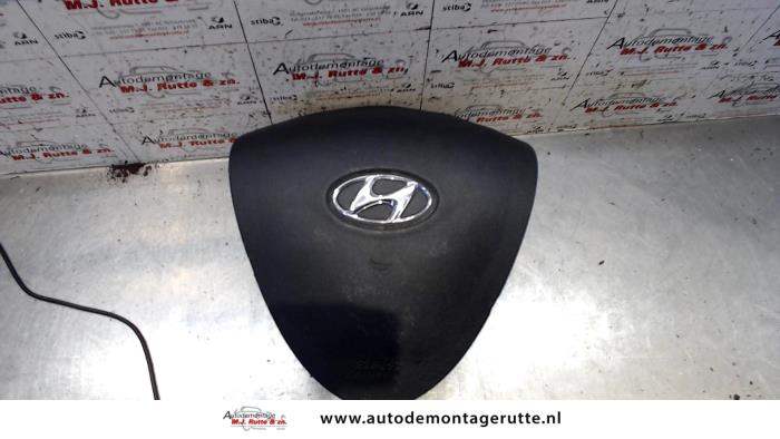 Airbag links (Lenkrad) van een Hyundai i30 (FD) 1.6 CRDi 16V VGT HP 2010