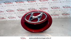 Used Tailgate handle Hyundai i20 1.4i 16V Price on request offered by Autodemontage M.J. Rutte B.V.