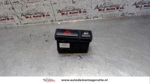 Used Panic lighting switch BMW 3 serie Touring (E46/3) 318i Price on request offered by Autodemontage M.J. Rutte B.V.