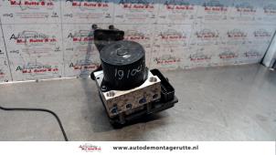 Usagé Pompe ABS Volkswagen Polo IV (9N1/2/3) 1.4 16V 75 Prix sur demande proposé par Autodemontage M.J. Rutte B.V.