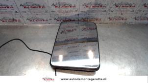Used Mirror glass, right Renault Master III (FD/HD) 2.2 dCi 16V Price on request offered by Autodemontage M.J. Rutte B.V.