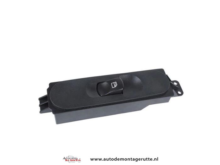Nuevos Interruptor de ventanilla eléctrica Mercedes Sprinter 2t (901/902) 208 CDI 16V Precio € 42,35 IVA incluido ofrecido por Autodemontage M.J. Rutte B.V.