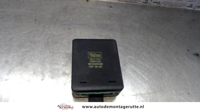 Używane Modul Comfort Citroen XM (Y4) 2.0 i 16V Cena na żądanie oferowane przez Autodemontage M.J. Rutte B.V.