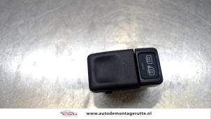 Used Rear window heating switch Volvo V70 (GW/LW/LZ) 2.5 T Turbo 20V Price on request offered by Autodemontage M.J. Rutte B.V.