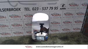 Used Mirror glass, right Fiat Doblo (223A/119) 1.6 16V Price on request offered by Autodemontage M.J. Rutte B.V.