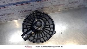 Used Heating and ventilation fan motor Suzuki Liana (ERA/ERB/RH4) 1.6 MPi 16V Price on request offered by Autodemontage M.J. Rutte B.V.