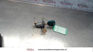 Used Rear lock cylinder Kia Rio (DC12) 1.5 16V Price on request offered by Autodemontage M.J. Rutte B.V.