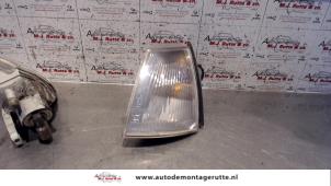 Used Indicator, left Renault Clio (B/C57/357/557/577) 1.2 RL,RN Kat. Price on request offered by Autodemontage M.J. Rutte B.V.