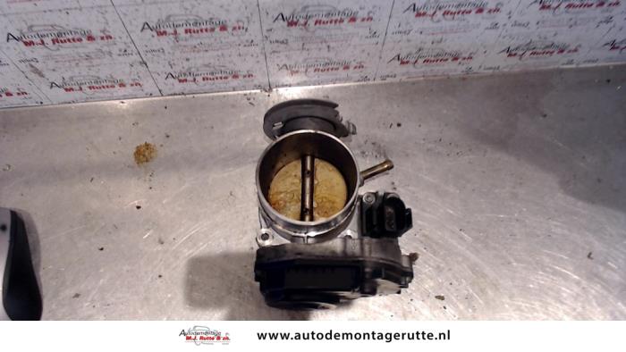 Usagé Boitier papillon Audi A6 (C5) 2.8 V6 30V Prix sur demande proposé par Autodemontage M.J. Rutte B.V.