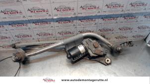 Used Wiper motor + mechanism Nissan Almera (N16) 1.5 16V Price on request offered by Autodemontage M.J. Rutte B.V.