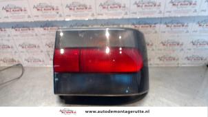 Used Taillight, right Renault 19 Phase II/III (B/C53) 1.4e Price on request offered by Autodemontage M.J. Rutte B.V.