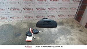 Used Tailgate handle Renault Scénic I (JA) 1.6 16V Price on request offered by Autodemontage M.J. Rutte B.V.