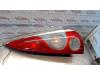 Taillight, right from a Toyota Yaris Verso (P2), 1999 / 2005 1.3 16V, MPV, Petrol, 1.299cc, 63kW (86pk), FWD, 2NZFE, 1999-08 / 2002-10, NCP22 2000