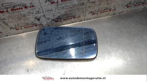 Used Mirror glass, right BMW 3 serie (E46/4) 316i Price on request offered by Autodemontage M.J. Rutte B.V.