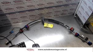 Usados Cable de cambio de caja de cambios Opel Agila (A) 1.2 16V Precio de solicitud ofrecido por Autodemontage M.J. Rutte B.V.