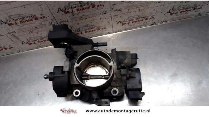Używane Przepustnica Peugeot 206 (2A/C/H/J/S) 2.0 GTI 16V Cena na żądanie oferowane przez Autodemontage M.J. Rutte B.V.