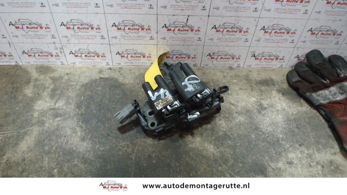 Usagé Bobine Kia Carens II (FJ) 1.8i 16V Prix sur demande proposé par Autodemontage M.J. Rutte B.V.