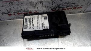 Used Card reader (lock) Renault Grand Scénic II (JM) 2.0 16V Price on request offered by Autodemontage M.J. Rutte B.V.