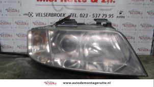 Used Headlight, right Audi A6 (C5) 2.5 TDI V6 24V Price on request offered by Autodemontage M.J. Rutte B.V.