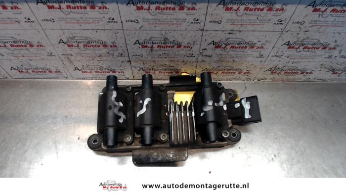 Begagnade Tändspole Audi A6 (C5) 2.8 V6 30V Pris på förfrågan erbjuds av Autodemontage M.J. Rutte B.V.
